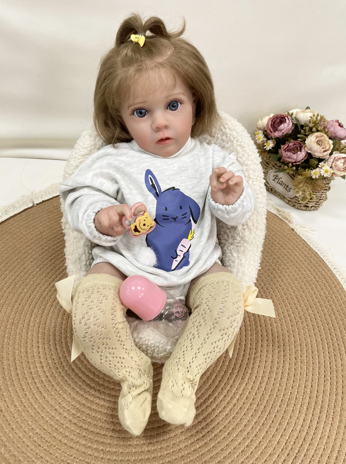 clara – 60 cm / 24 inch soft silicone vinyl reborn baby girl doll with 3d painted features and hand implanted hair clara – 60 cm / 24 inch soft silicone vinyl reborn baby girl doll with 3d painted features and hand implanted hair