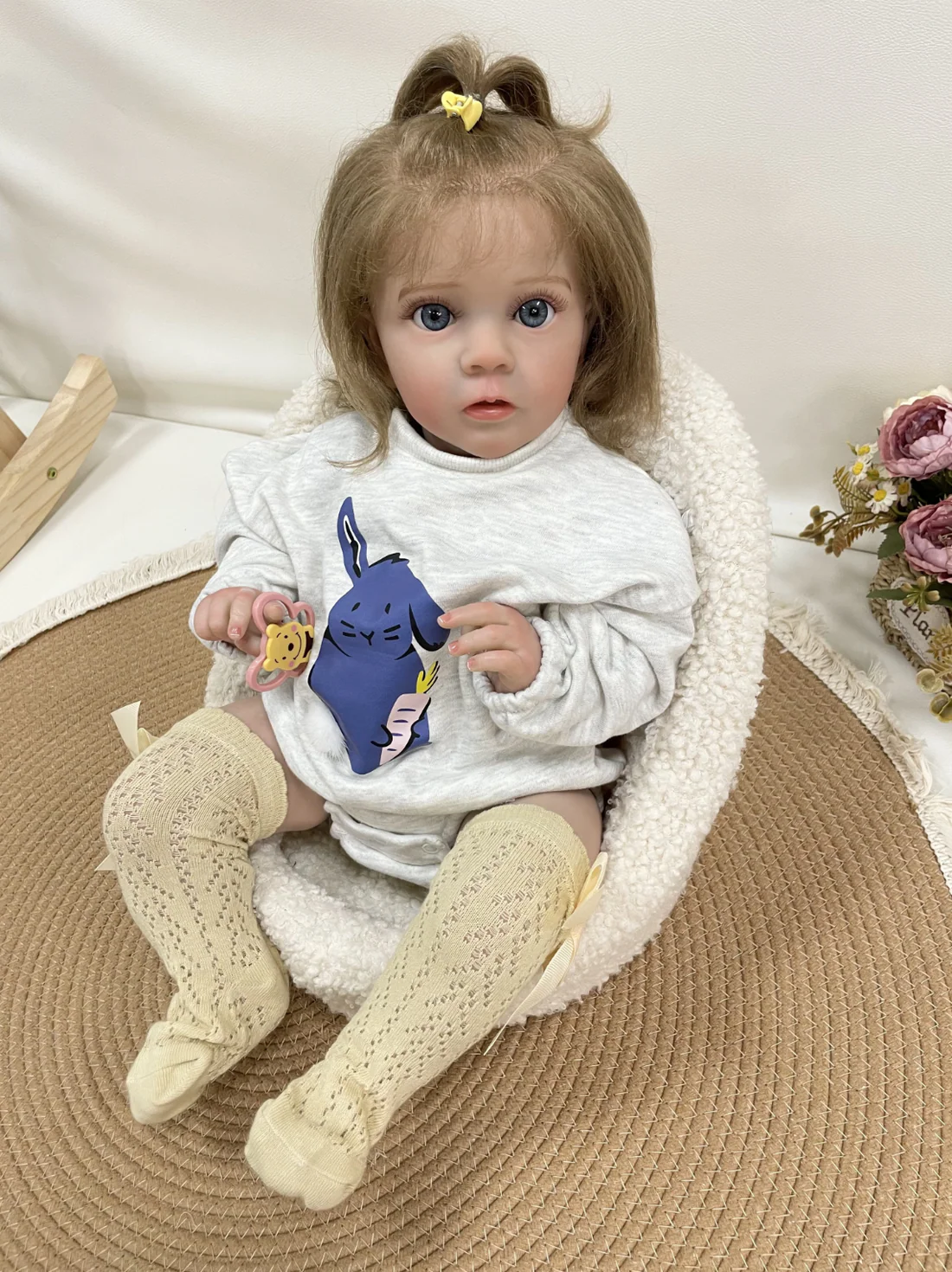 clara – 60 cm / 24 inch soft silicone vinyl reborn baby girl doll with 3d painted features and hand implanted hair clara – 60 cm / 24 inch soft silicone vinyl reborn baby girl doll with 3d painted features and hand implanted hair