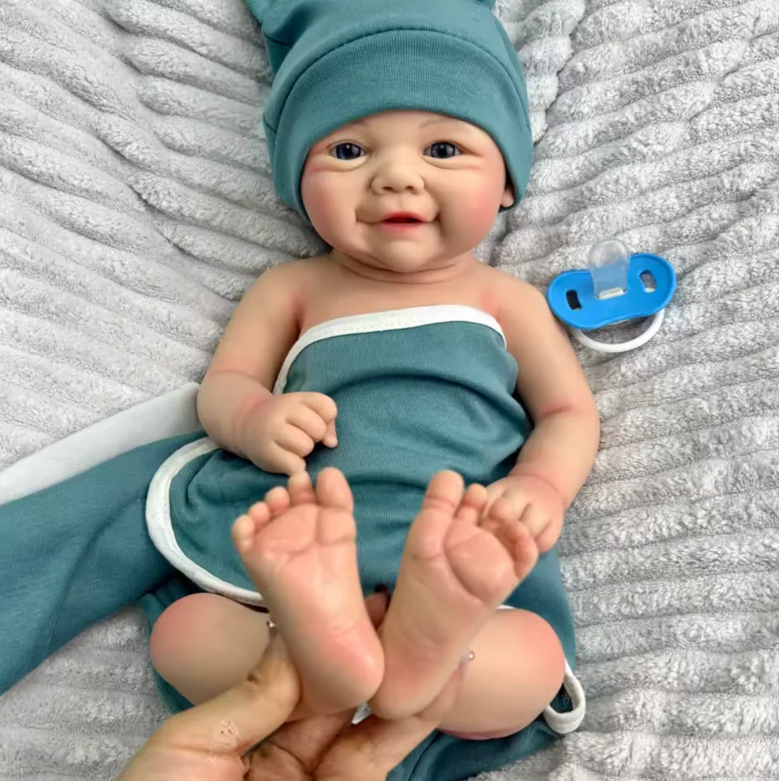 vivienne – 17" full body silicone reborn baby doll vivienne – 17" full body silicone reborn baby doll